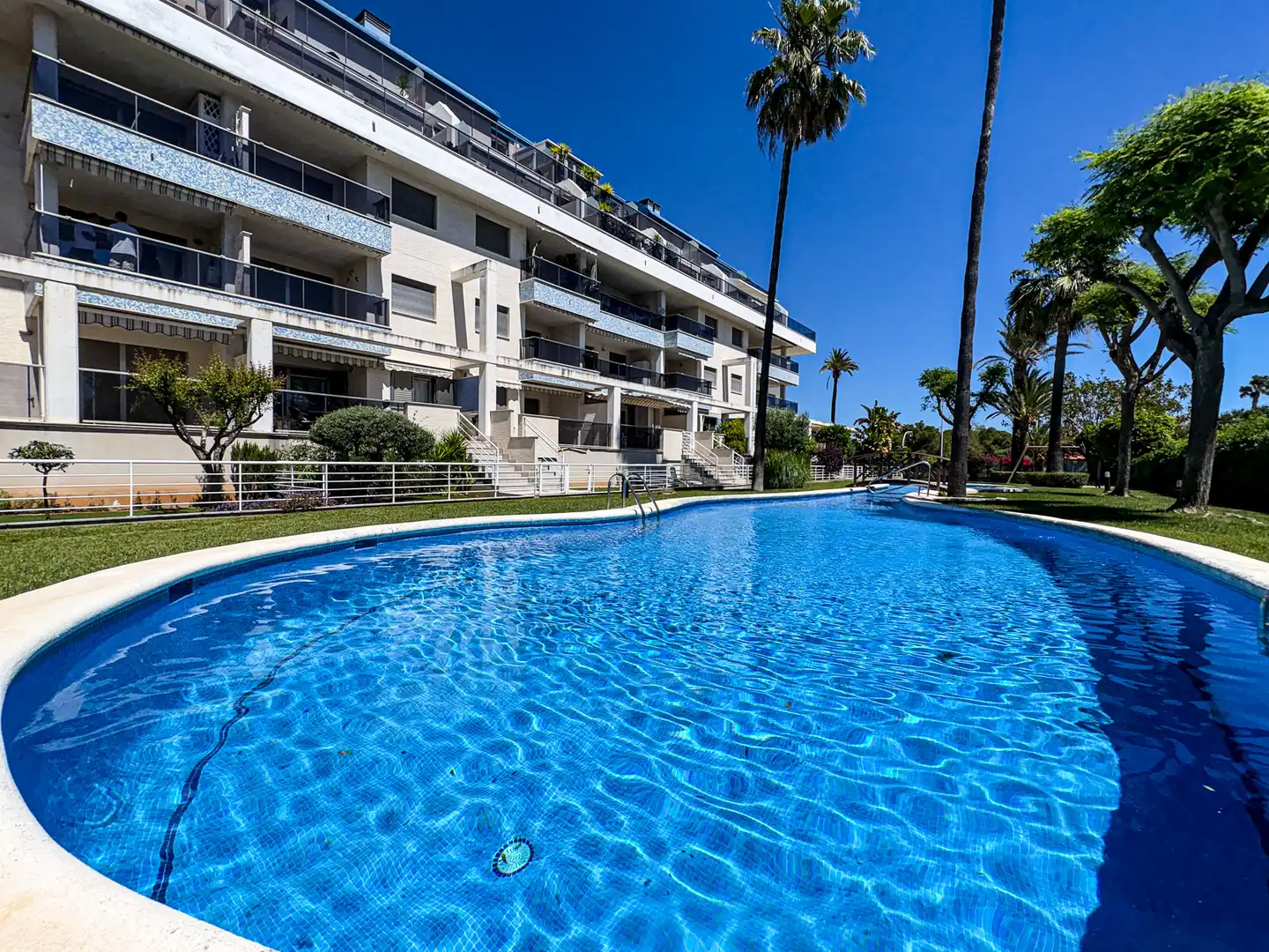 Piscina de Apartamento en venta en Dénia con Aire acondicionado, Jardín privado y Terraza