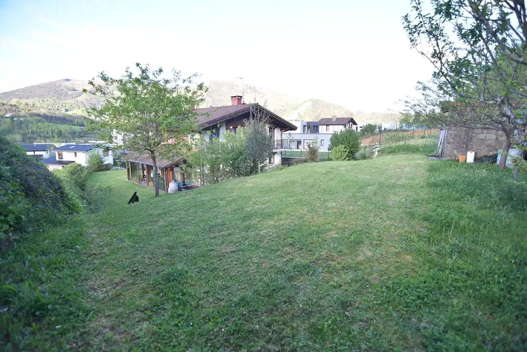 Casa o xalet en venda en Ermua amb Calefacció, Jardí privat i Terrassa