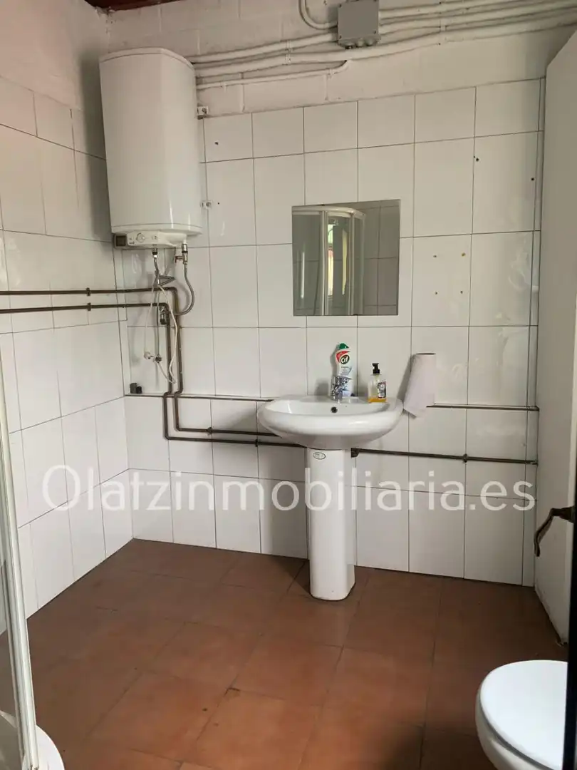 Baño de Nave industrial en venta en Karrantza Harana / Valle de Carranza