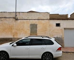 Vista exterior de Casa adosada en venda en Totana amb Traster