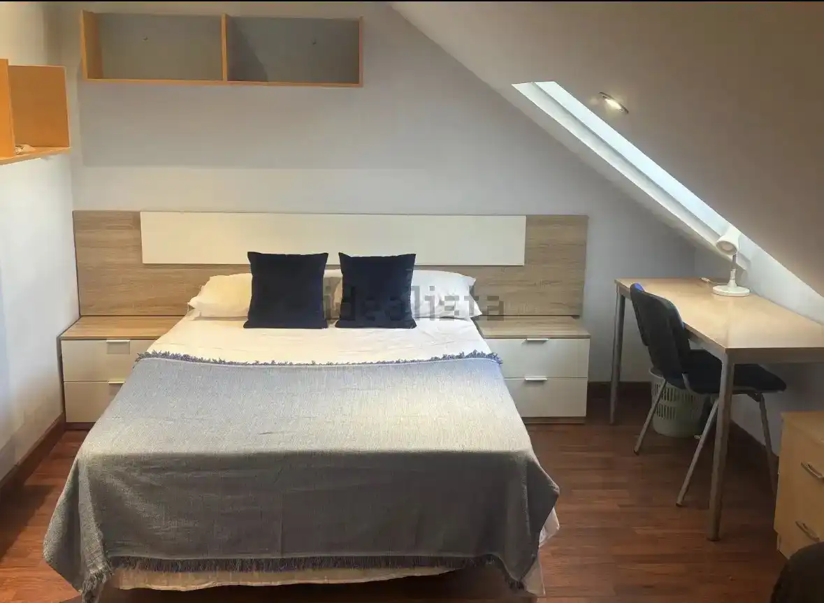 Dormitori de Casa o xalet de lloguer en  Murcia Capital amb Aire condicionat i Balcó