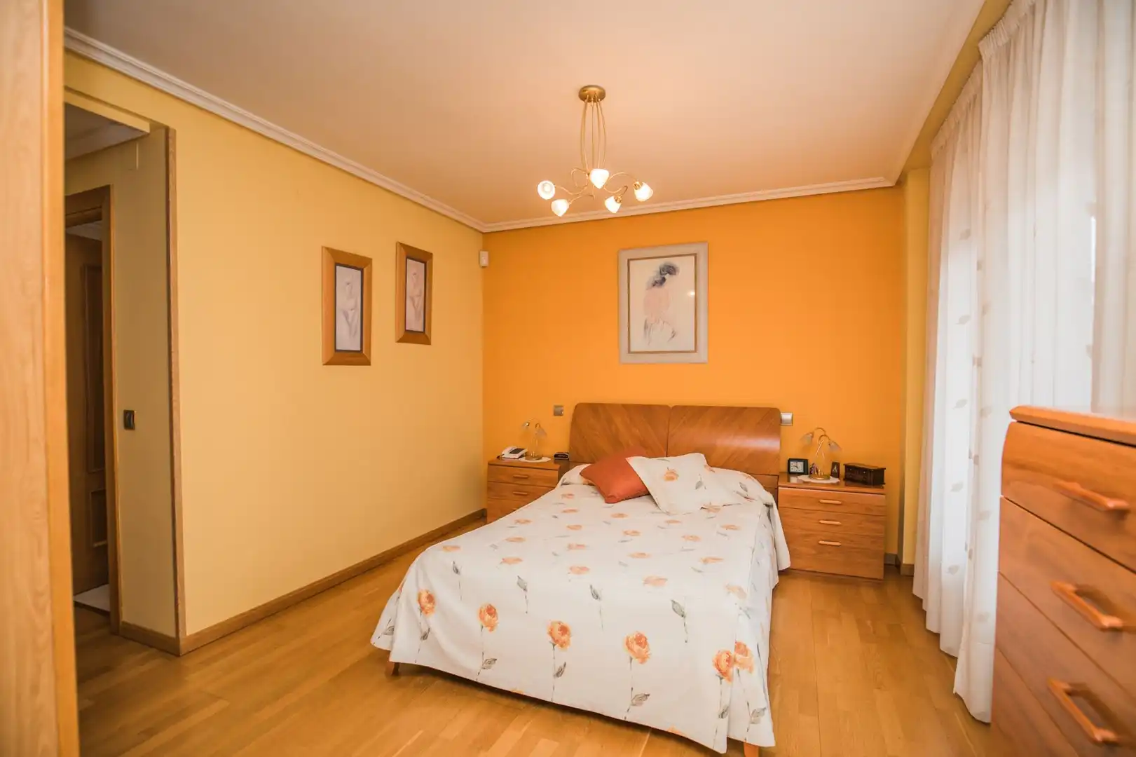 Dormitori de Casa o xalet en venda en Ávila amb Calefacció, Jardí privat i Terrassa