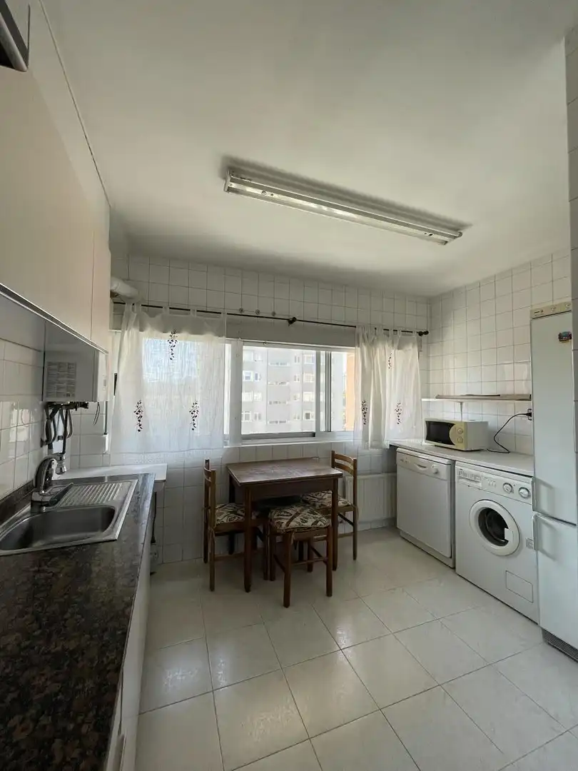 Cocina de Piso en venta en A Coruña Capital  con Calefacción y Trastero
