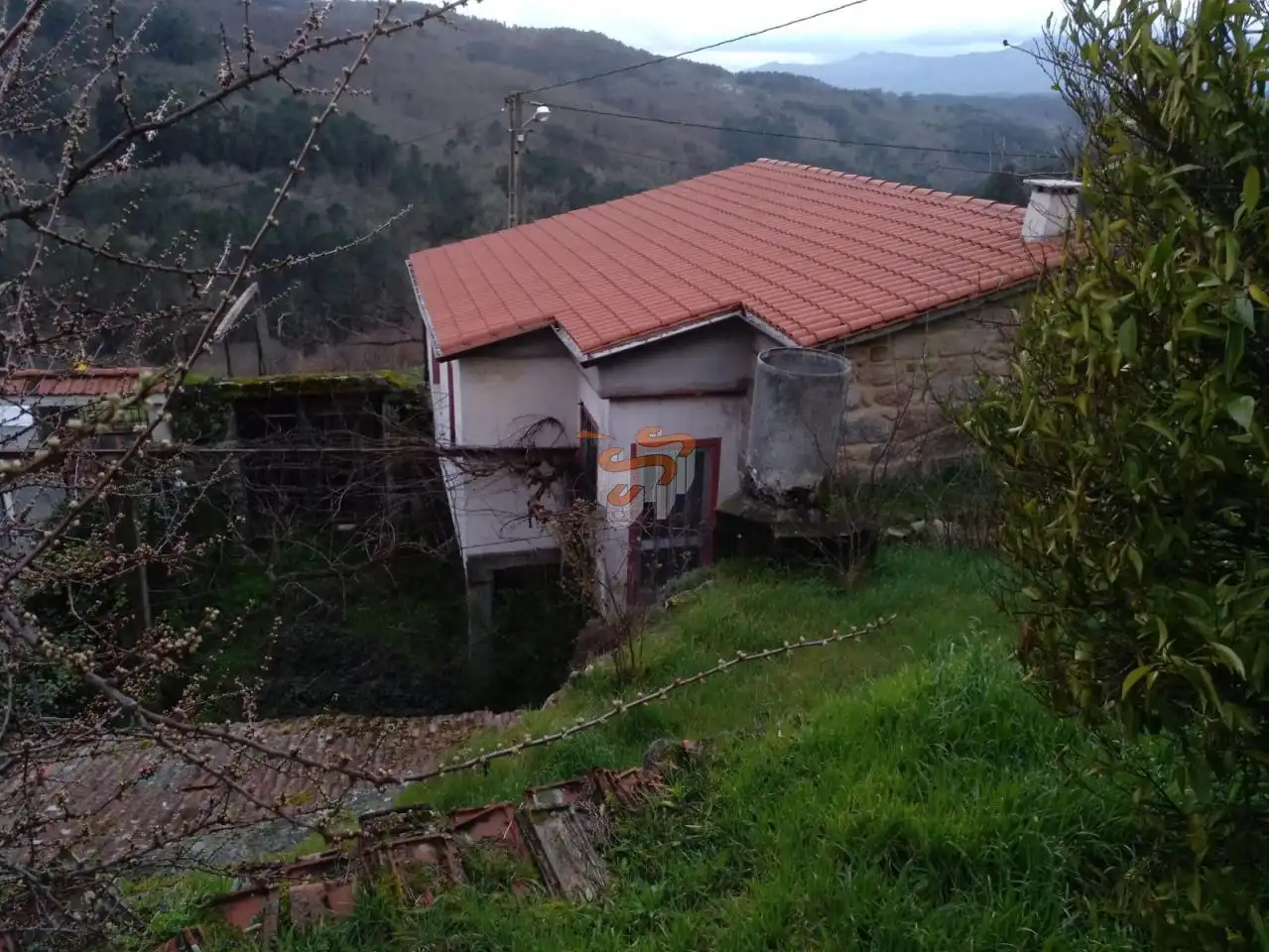 House with garden for sale in Lobios
