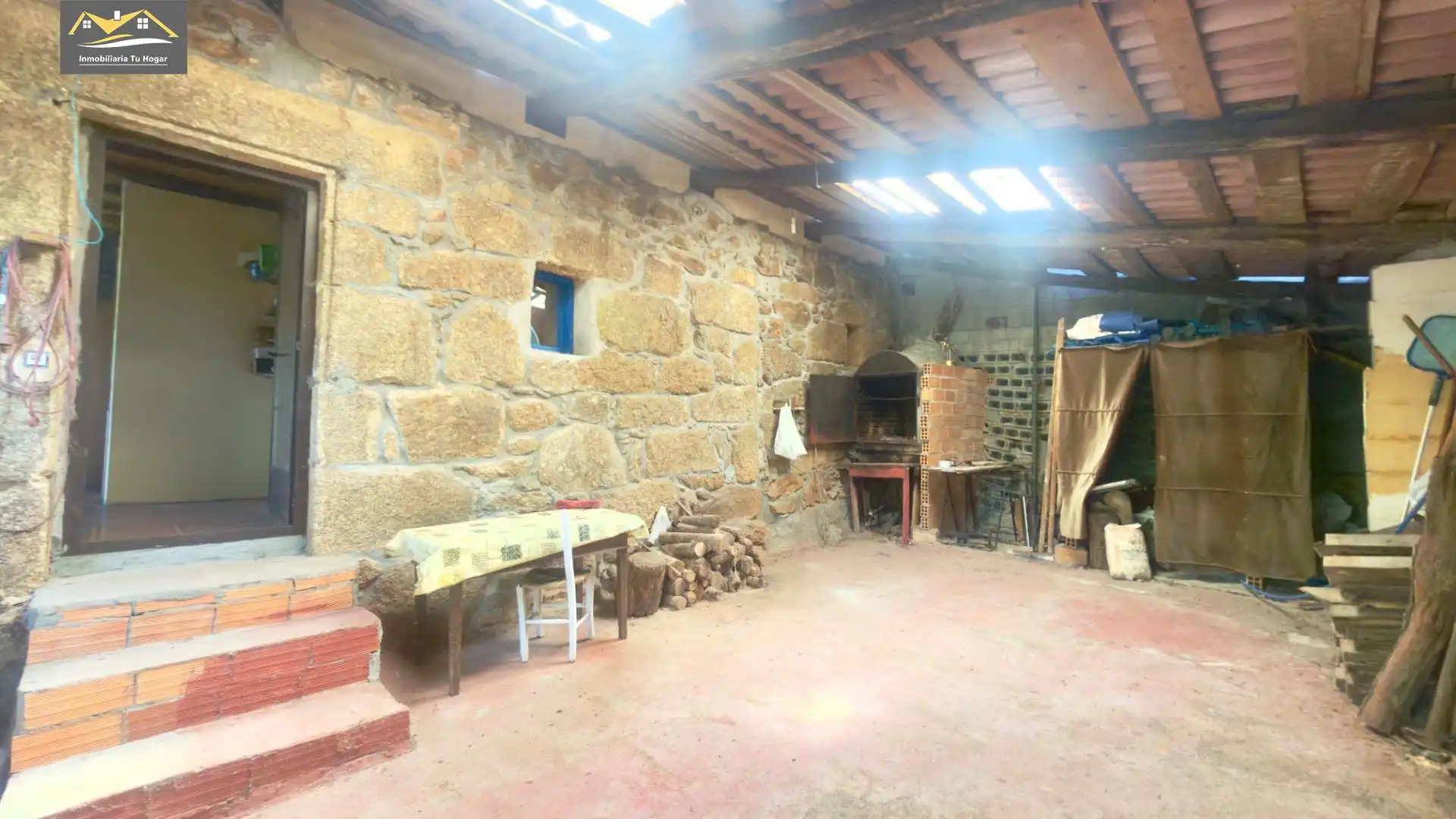 Finca rústica en venta en Castrelo de Miño con Jardín privado, Terraza y Amueblado