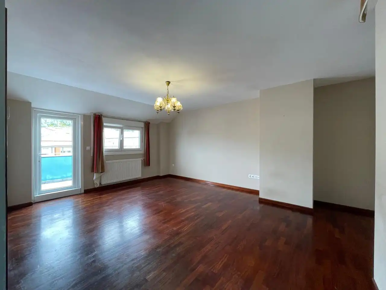 Sala d'estar de Pis en venda en Arteixo amb Calefacció, Parquet i Terrassa