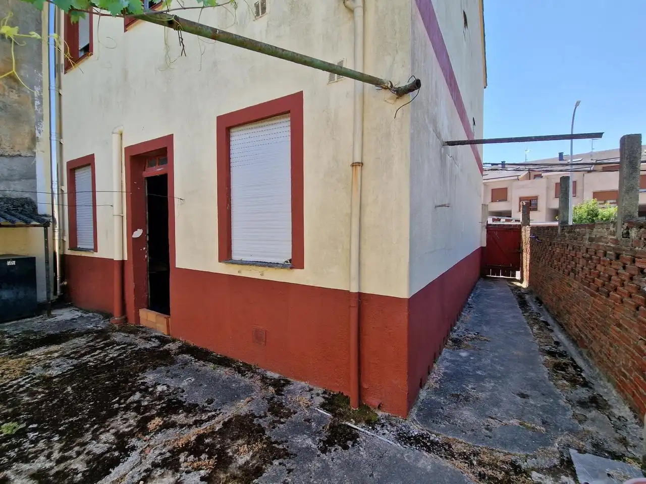 Exterior view of Houses for sale in Monforte de Lemos  with Heating and Balcony
