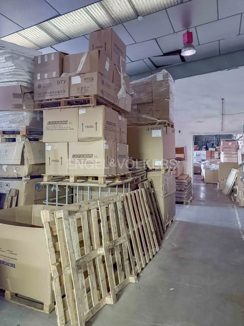 Nave industrial con ascensor en venta en Eixample, imagen 11