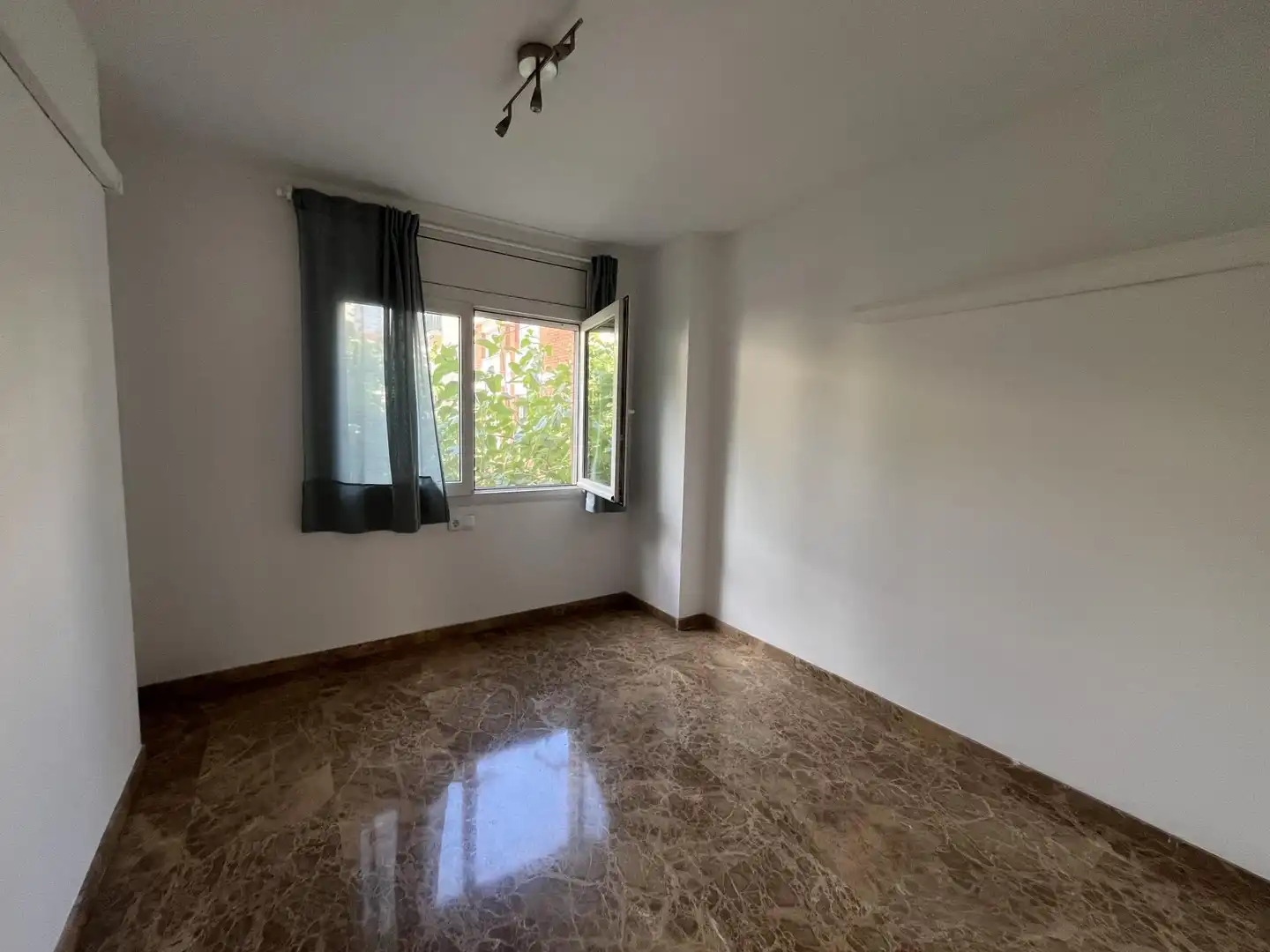 Flat for rent in del Pi, Nucli Urbà