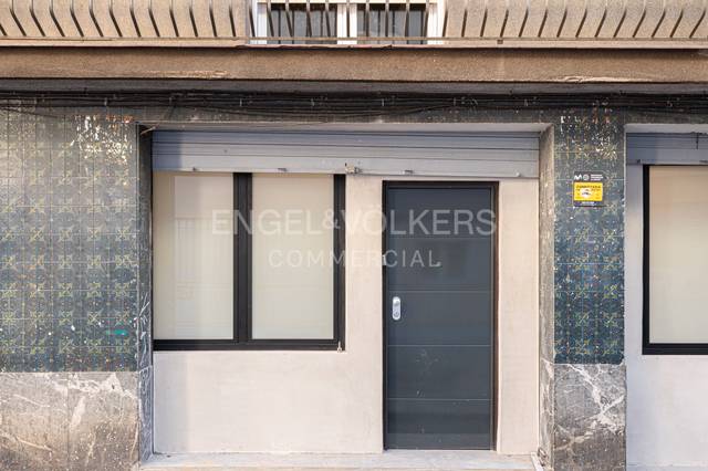 Local comercial en Venta en Vila de Gràcia