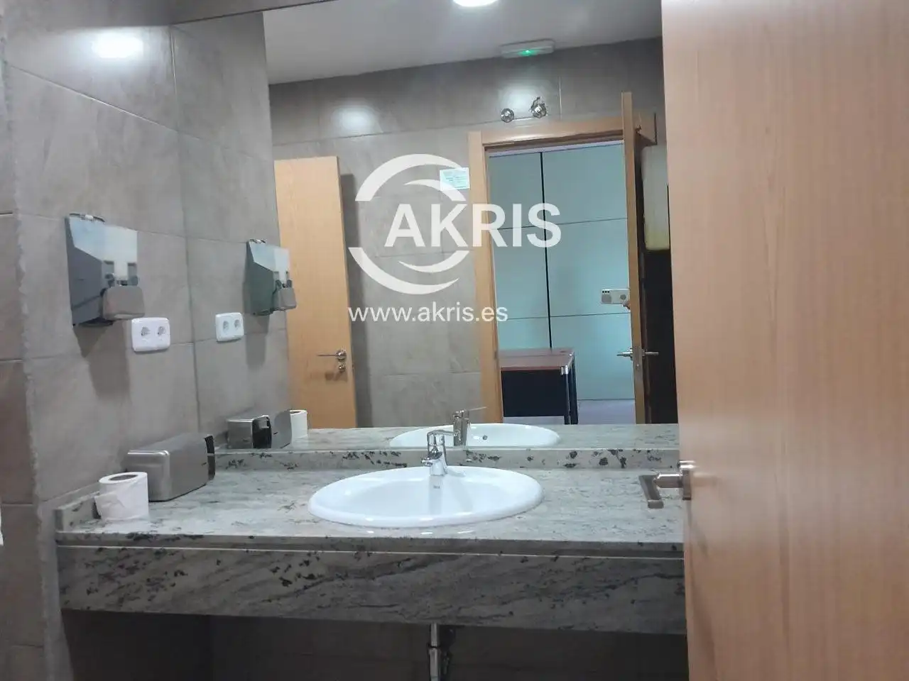 Ufficio con ascensore in affitto a Poligono los Pradillos, imagen 17