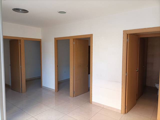 Local comercial en Alquiler en Calle de Benito Pérez Galdós, 2 en Utebo