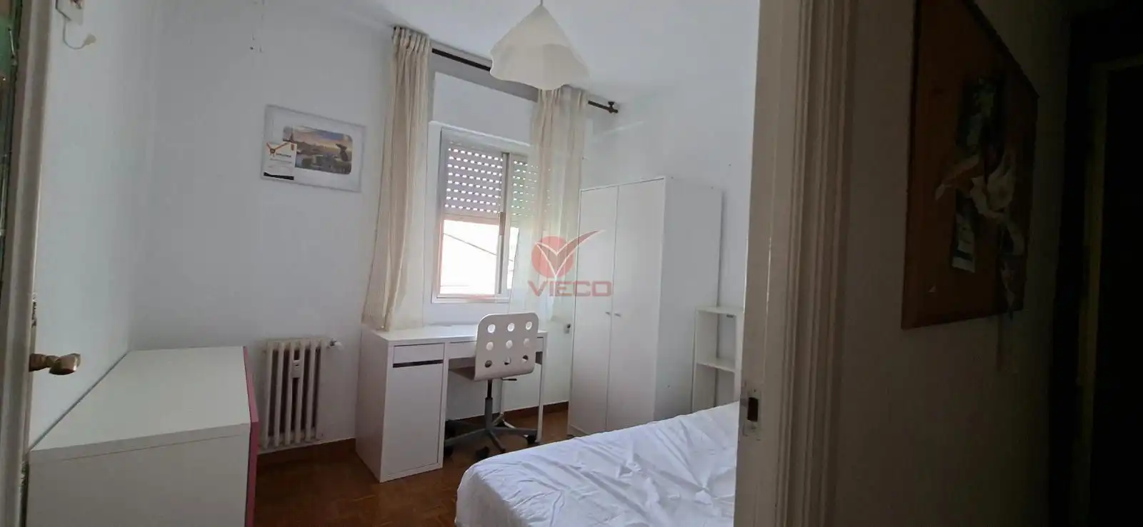 Schlafzimmer von Wohnung zur Miete in Cuenca mit Heizung und Möbliert