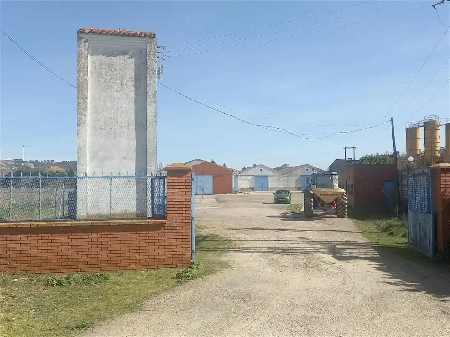 Vista exterior de Nau industrial en venda en Palencia