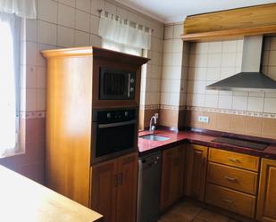 Cuina de Casa o xalet en venda en Torrelavega 