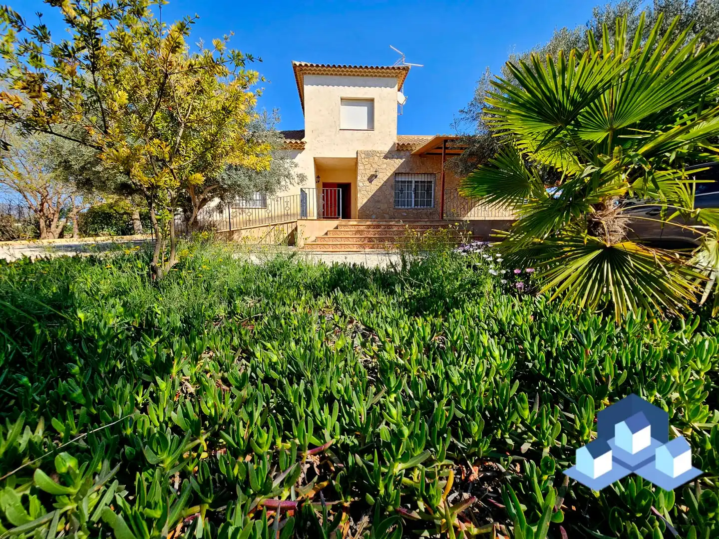 Vista exterior de Casa o xalet en venda en Lorca amb Aire condicionat, Calefacció i Jardí privat