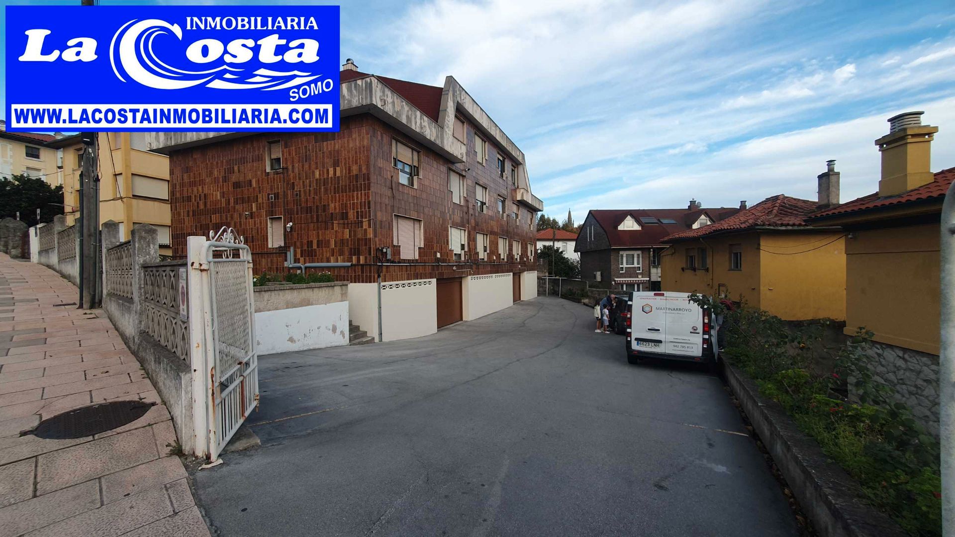 Exterior view of Garage for sale in Santander