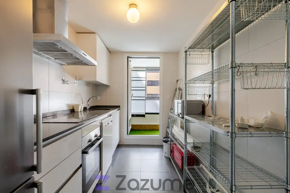 Küche von Wohnung zur Miete in Madrid mit Klimaanlage, Heizung und Parkett