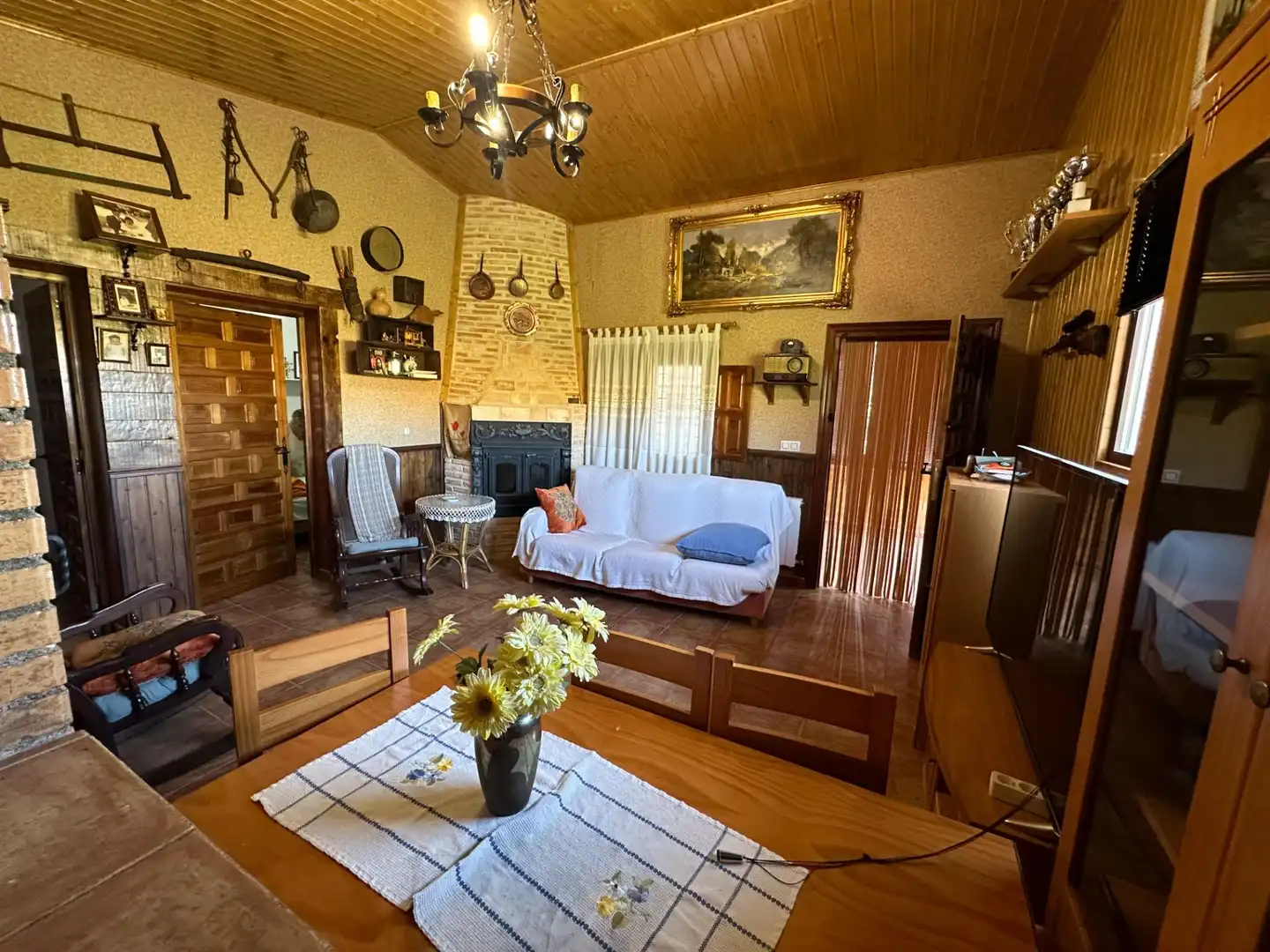 Living room of Houses for sale in Villar de Olalla  with Air Conditioner, Heating and Private garden