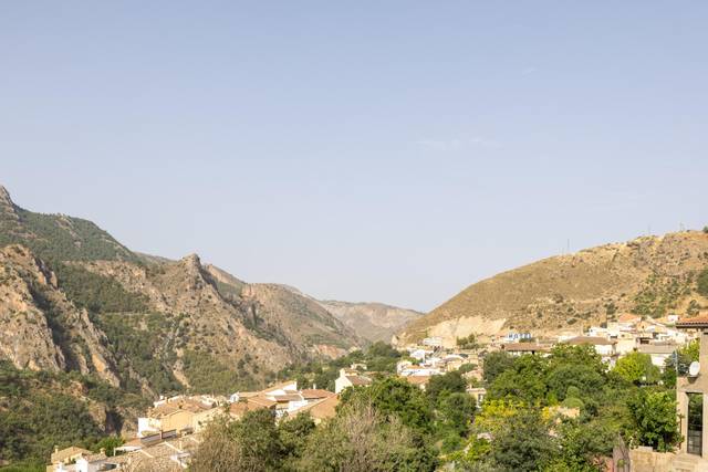 Terreno residencial en Venta en  CAMINO DE LA SIERRA, 4 en Güéjar Sierra