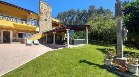 Foto 2 de Casa o xalet en venda a Avenida de Bueu, 100, Darbo, Cangas