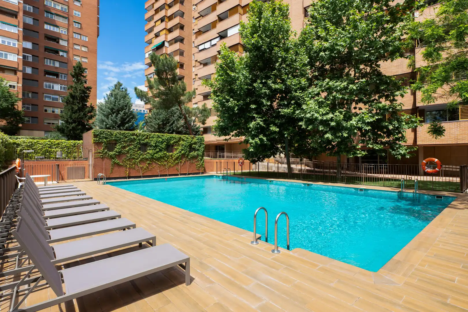 Piso con ascensor en venta en Condesa De Venadito 20