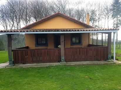 Vista exterior de Casa o xalet en venda en Cesuras amb Terrassa