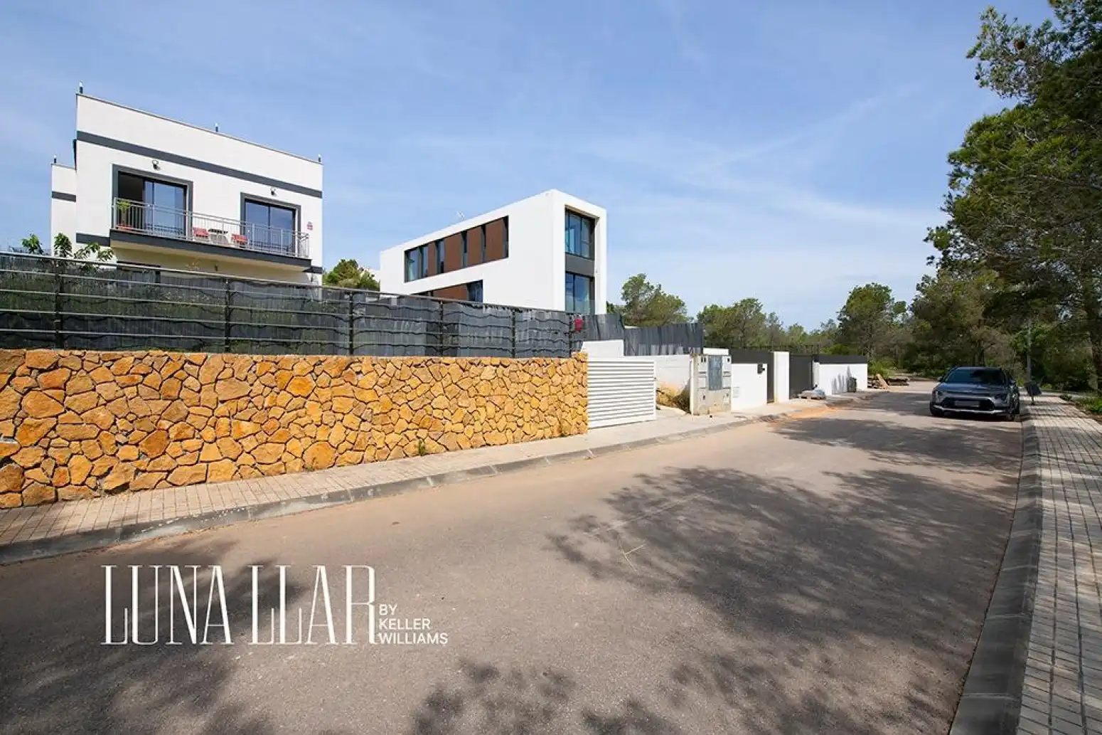 Exterior view of Houses for sale in Sant Pere de Ribes