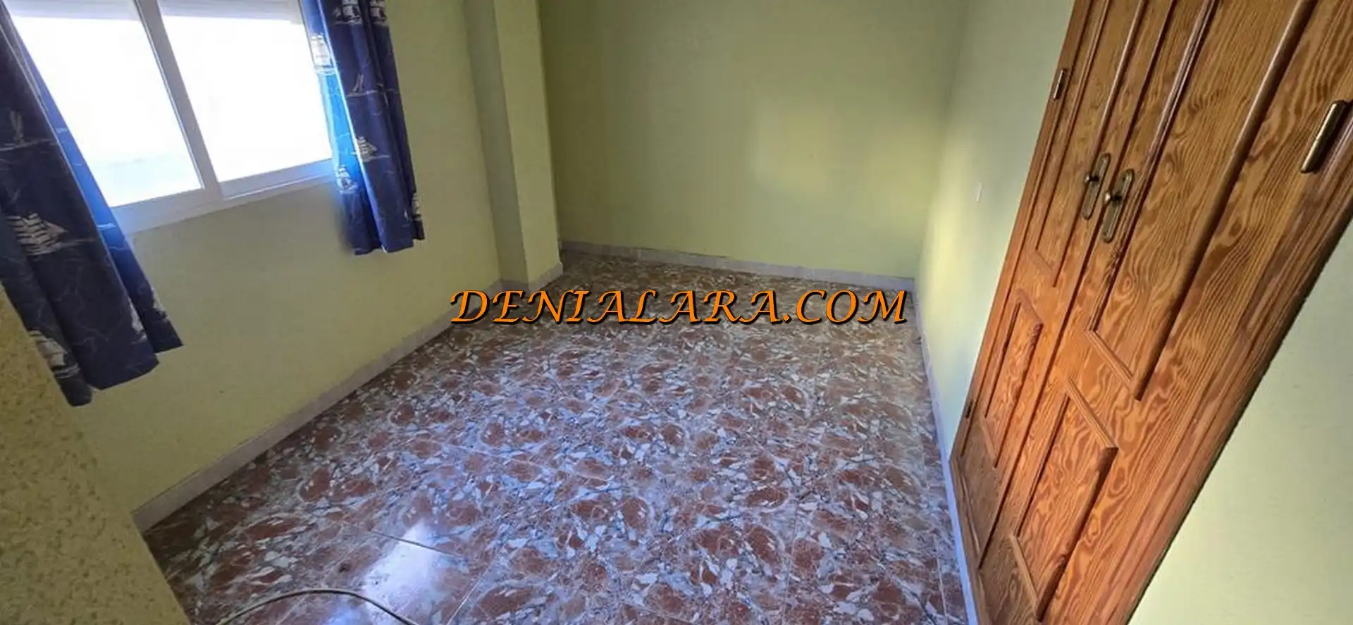 Habitación de Piso en venta en Dénia con Calefacción, Trastero y Balcón