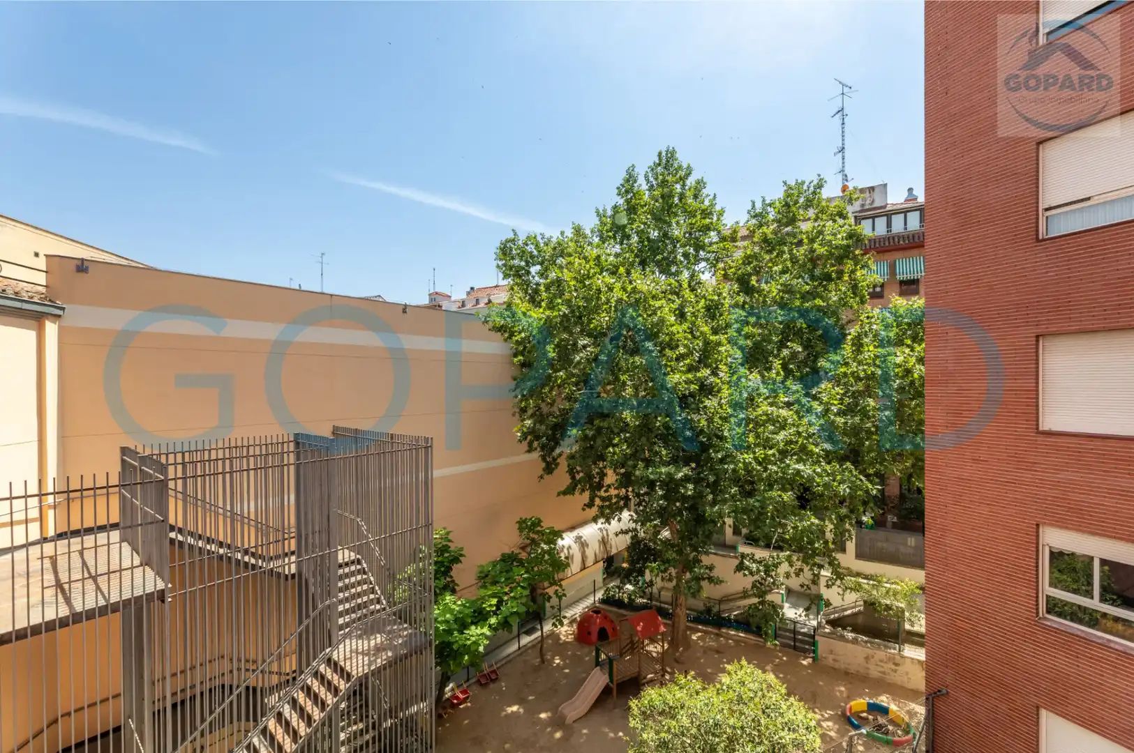 Terrasse von Wohnung zum Verkauf in Madrid mit Klimaanlage, Heizung und Parkett