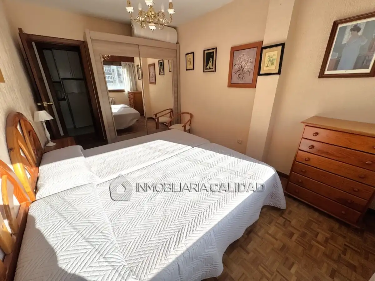 Habitación de Piso de alquiler en Burgos con Calefacción y Amueblado