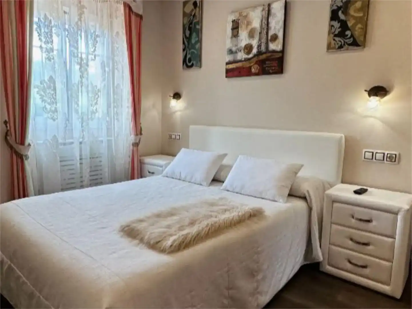 Schlafzimmer von Country house zur Miete in Viveiro mit Möbliert