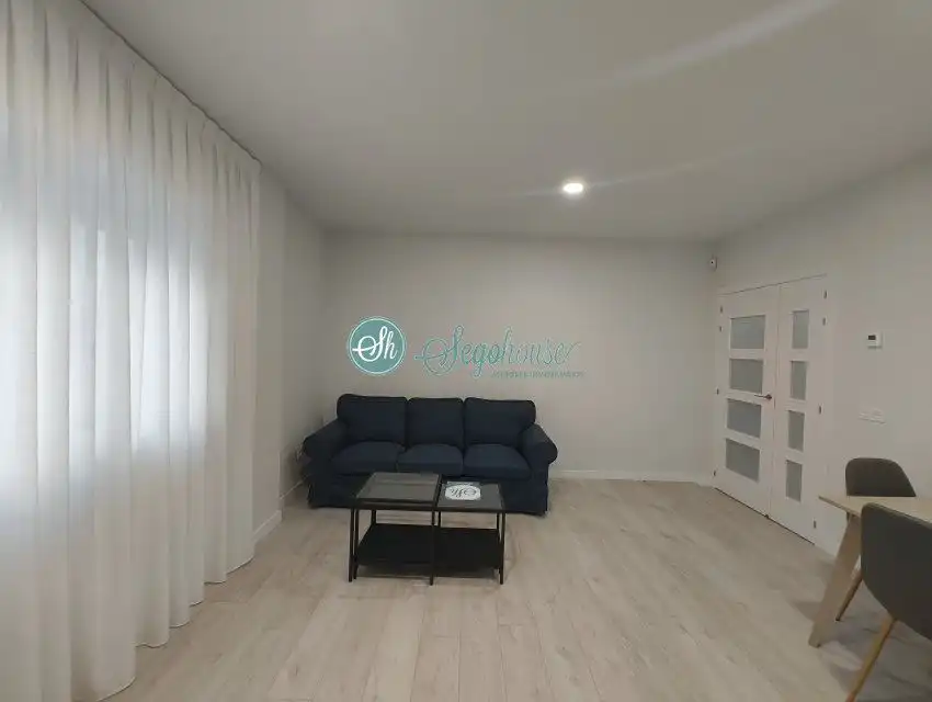 Wohnzimmer von Wohnung zur Miete in Segovia mit Heizung, Terrasse und Abstellraum