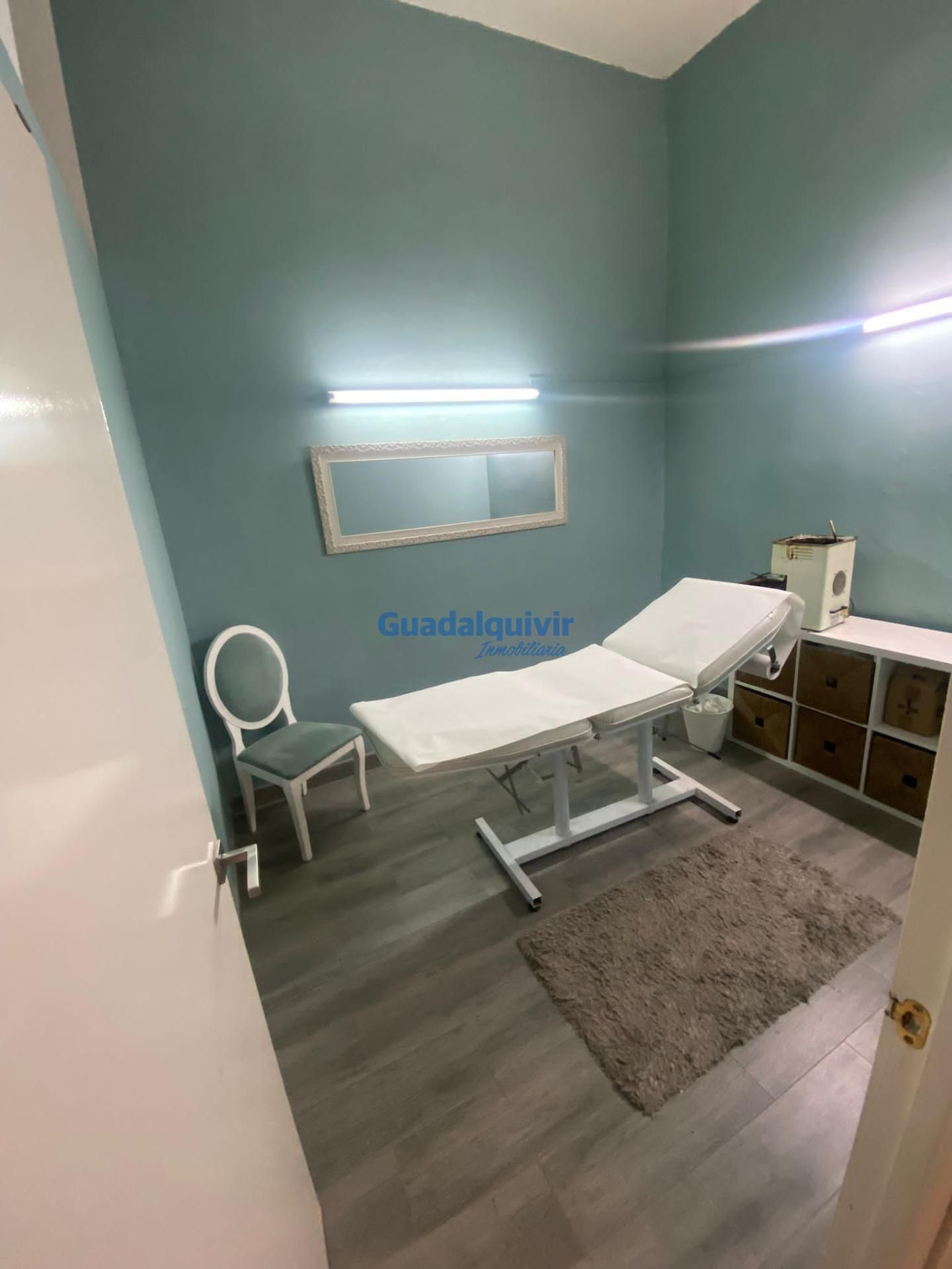 Bedroom of Premises for sale in  Sevilla Capital  with Air Conditioner