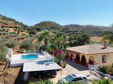 Villa con piscina in vendita a Coín