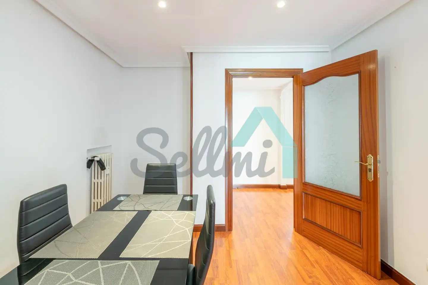 Piso en venta en Oviedo  con Calefacción
