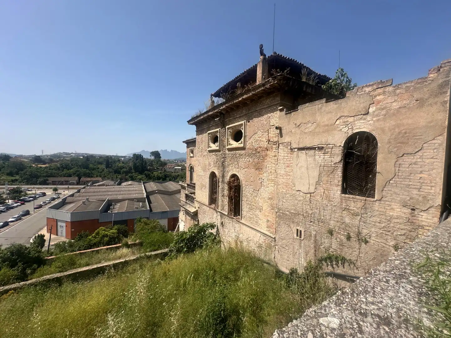 Vista exterior de Casa o chalet en venta en Manresa con Jardín privado, Terraza y Balcón