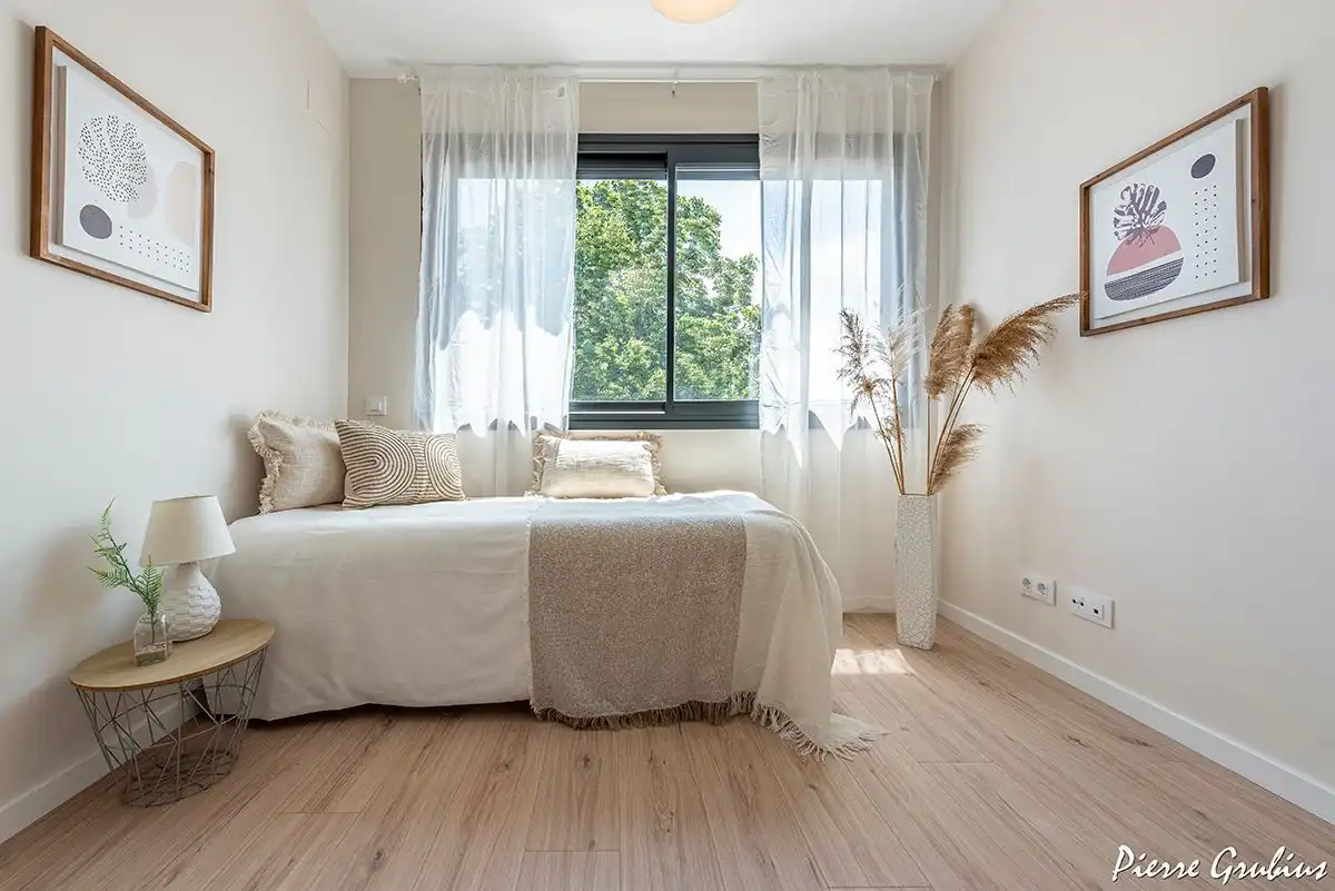 Schlafzimmer von Einfamilien-Reihenhaus zum Verkauf in La Selva del Camp mit Klimaanlage, Heizung und Privatgarten