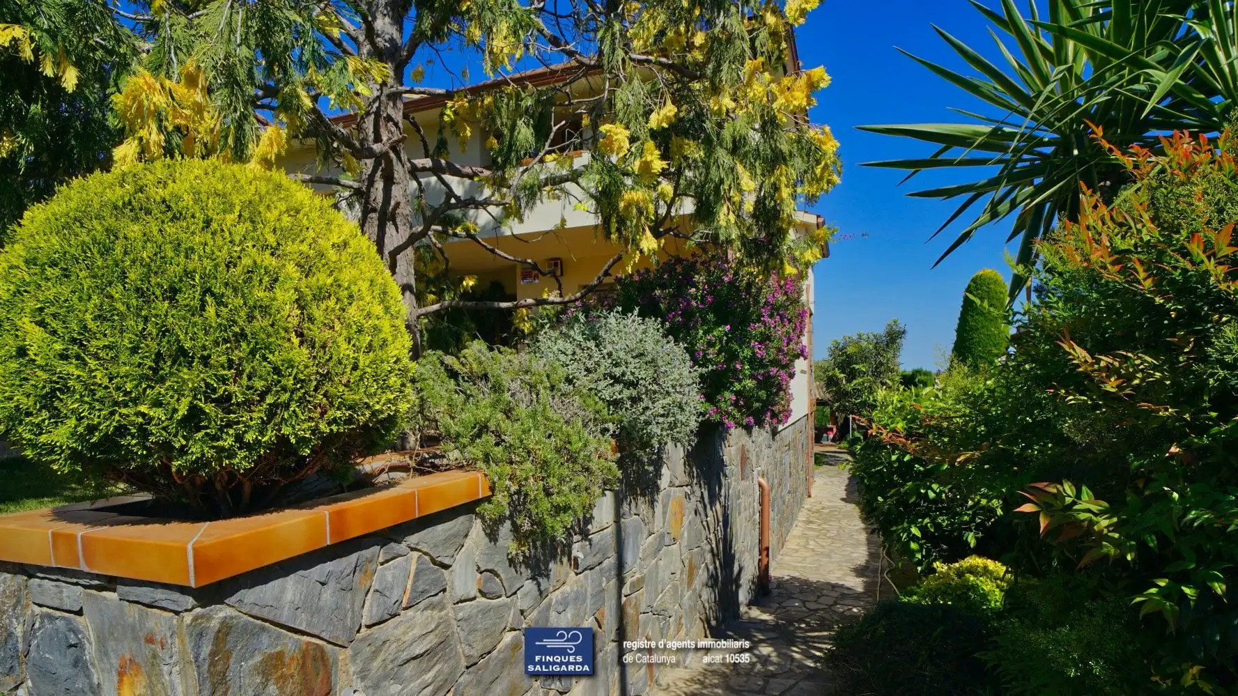 Vista exterior de Casa o chalet en venta en Canovelles con Aire acondicionado, Calefacción y Terraza