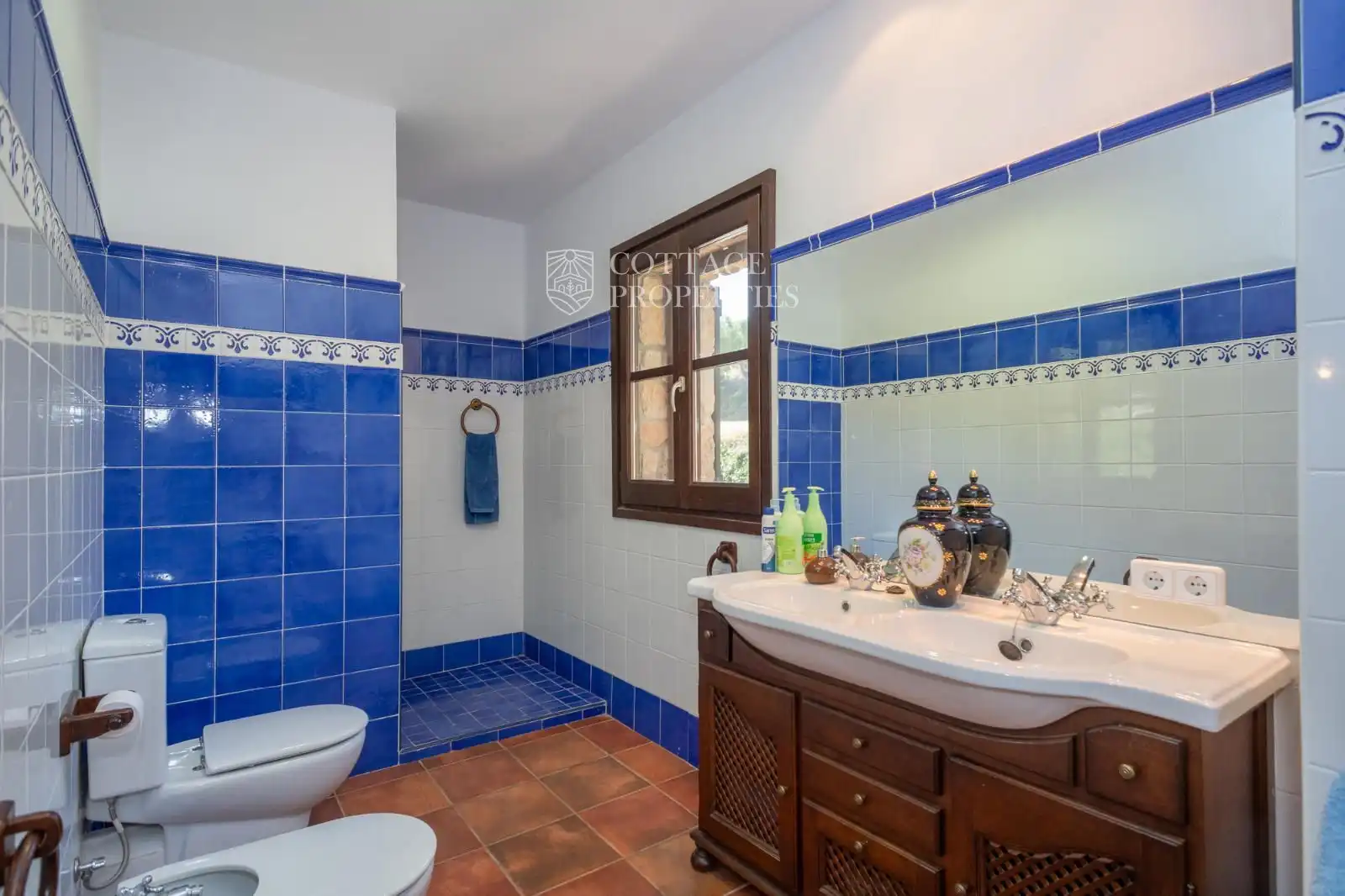 Baño de Finca rústica en venta en Aguilar de Segarra con Calefacción