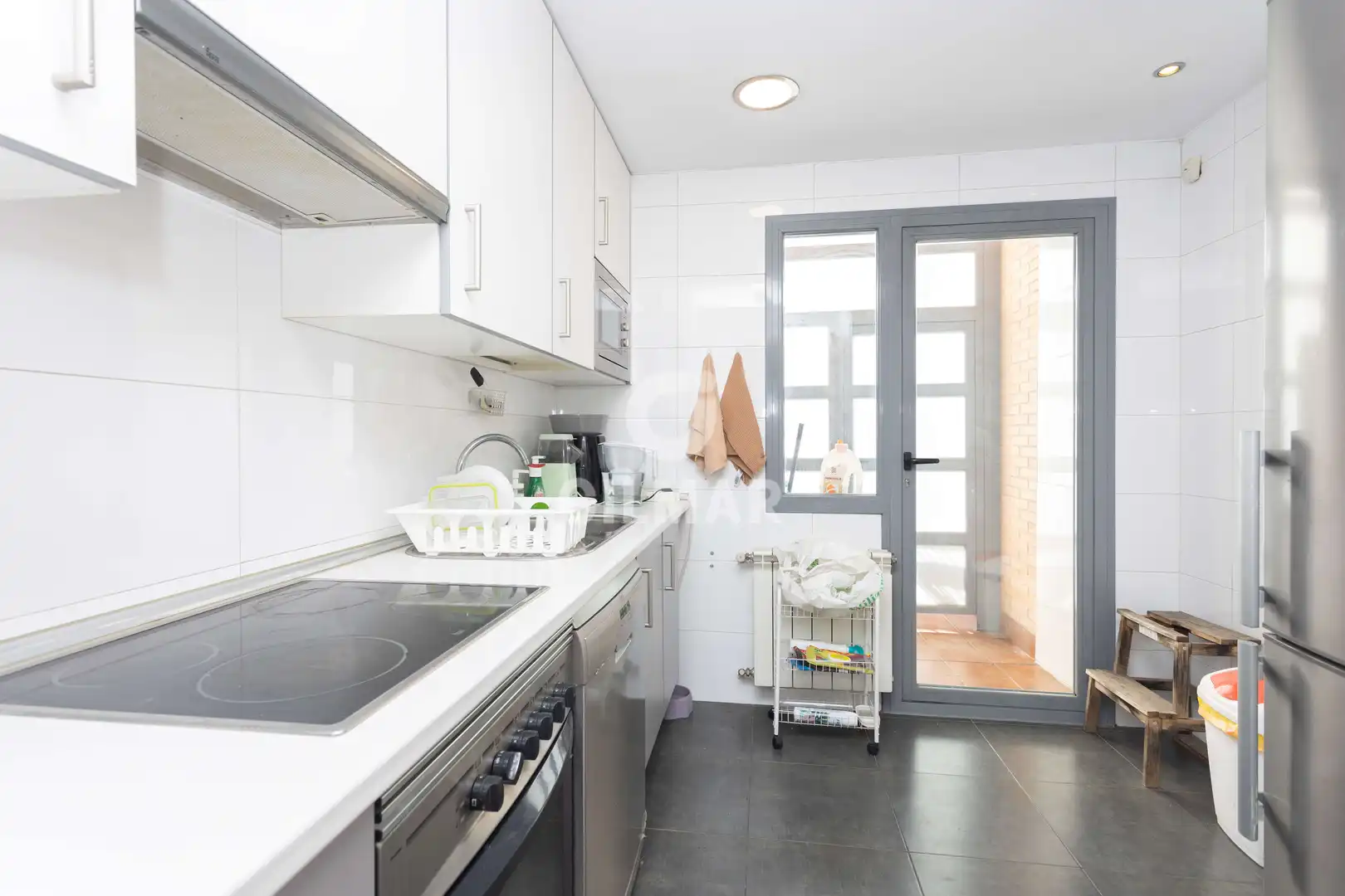 Cocina de Planta baja en venta en Madrid con Calefacción, Trastero y Piscina