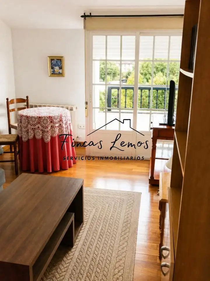 Living room of Flat for sale in Vimianzo  with Heating, Parquet flooring and Furnished