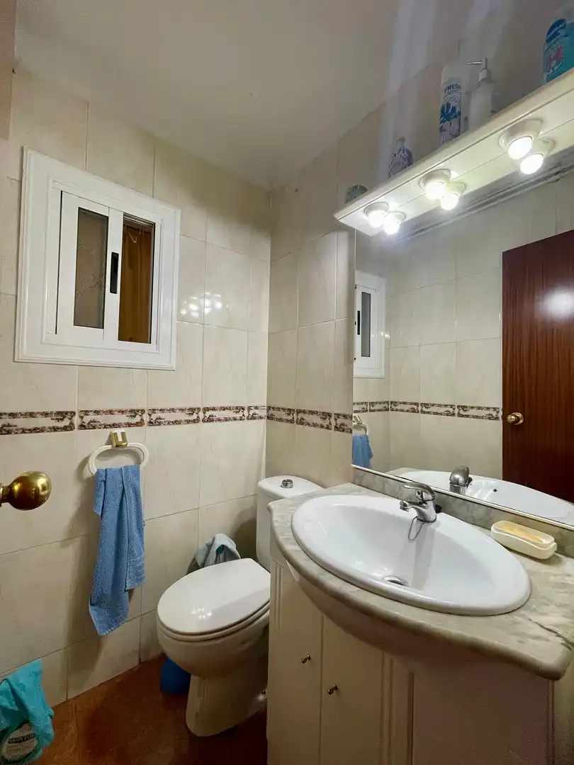Bathroom of Flat for sale in Badalona  with Heating and Balcony