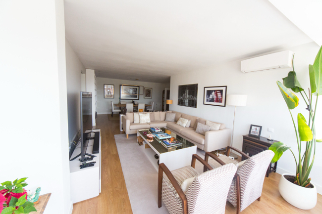 Sala de estar de Ático en venta en  Madrid Capital con Aire acondicionado, Terraza y Piscina comunitaria