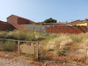 Terreny residencial en venda a Fuentes de Carbajal