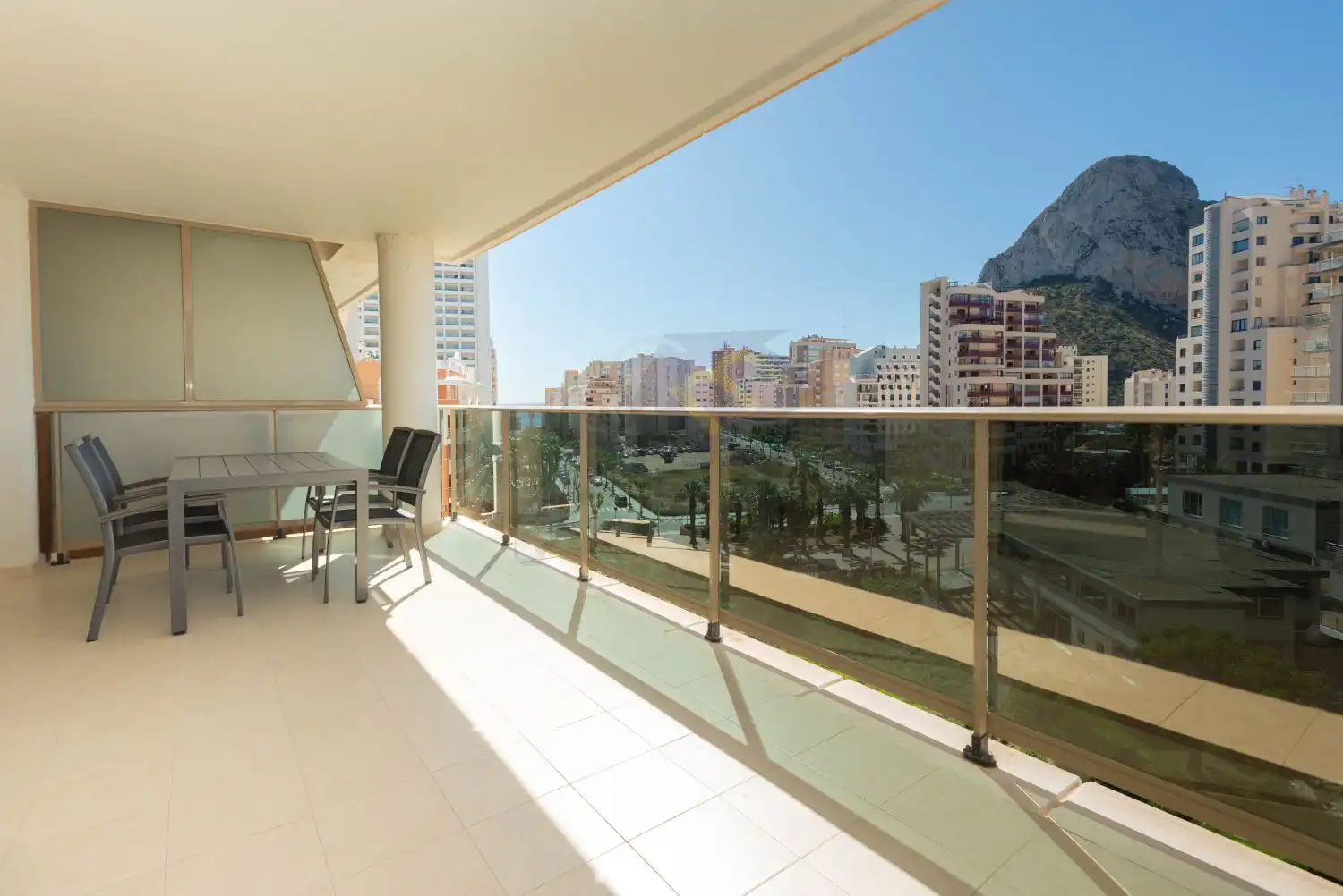 Vista exterior de Apartament en venda en Calpe / Calp amb Aire condicionat, Calefacció i Terrassa