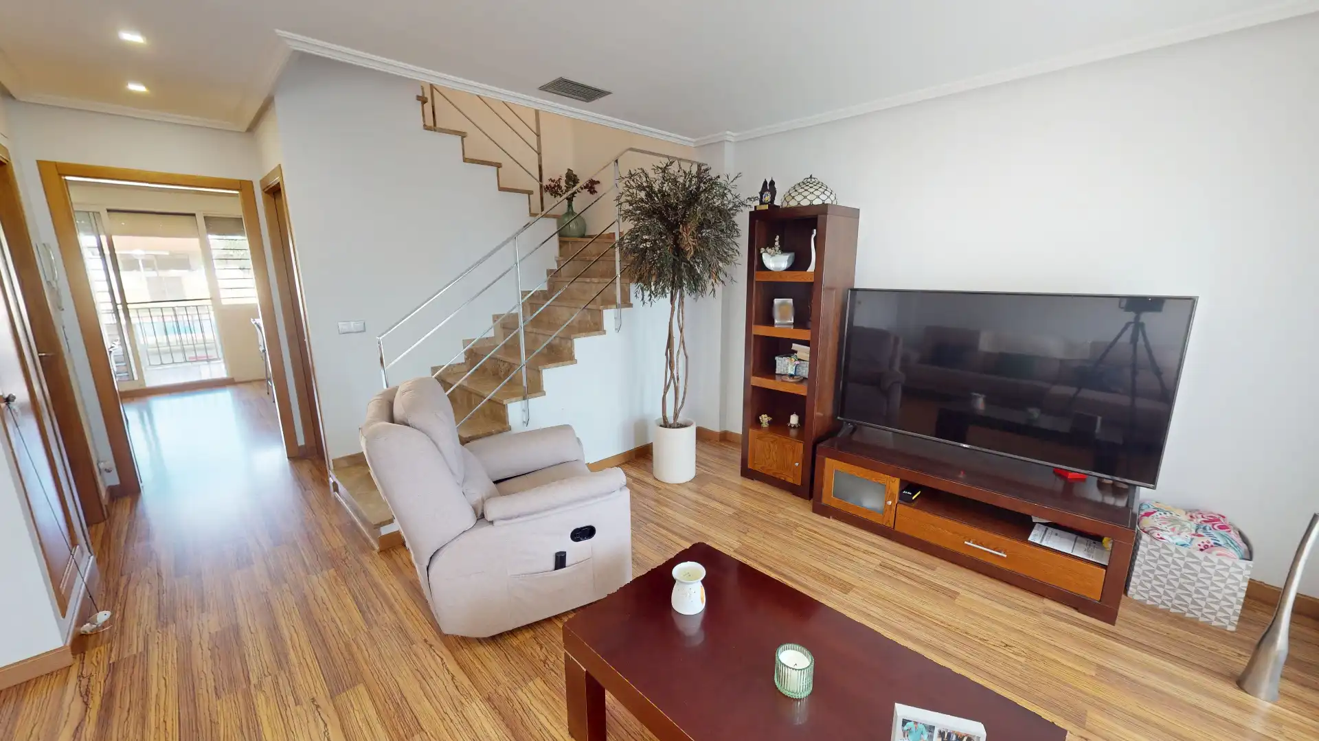 Sala de estar de Casa adosada en venta en Aspe con Aire acondicionado, Terraza y Amueblado