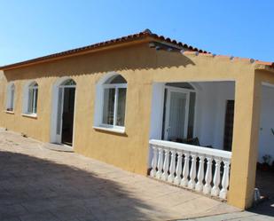 Vista exterior de Casa o xalet en venda en Pozuelo de Calatrava amb Calefacció, Terrassa i Traster