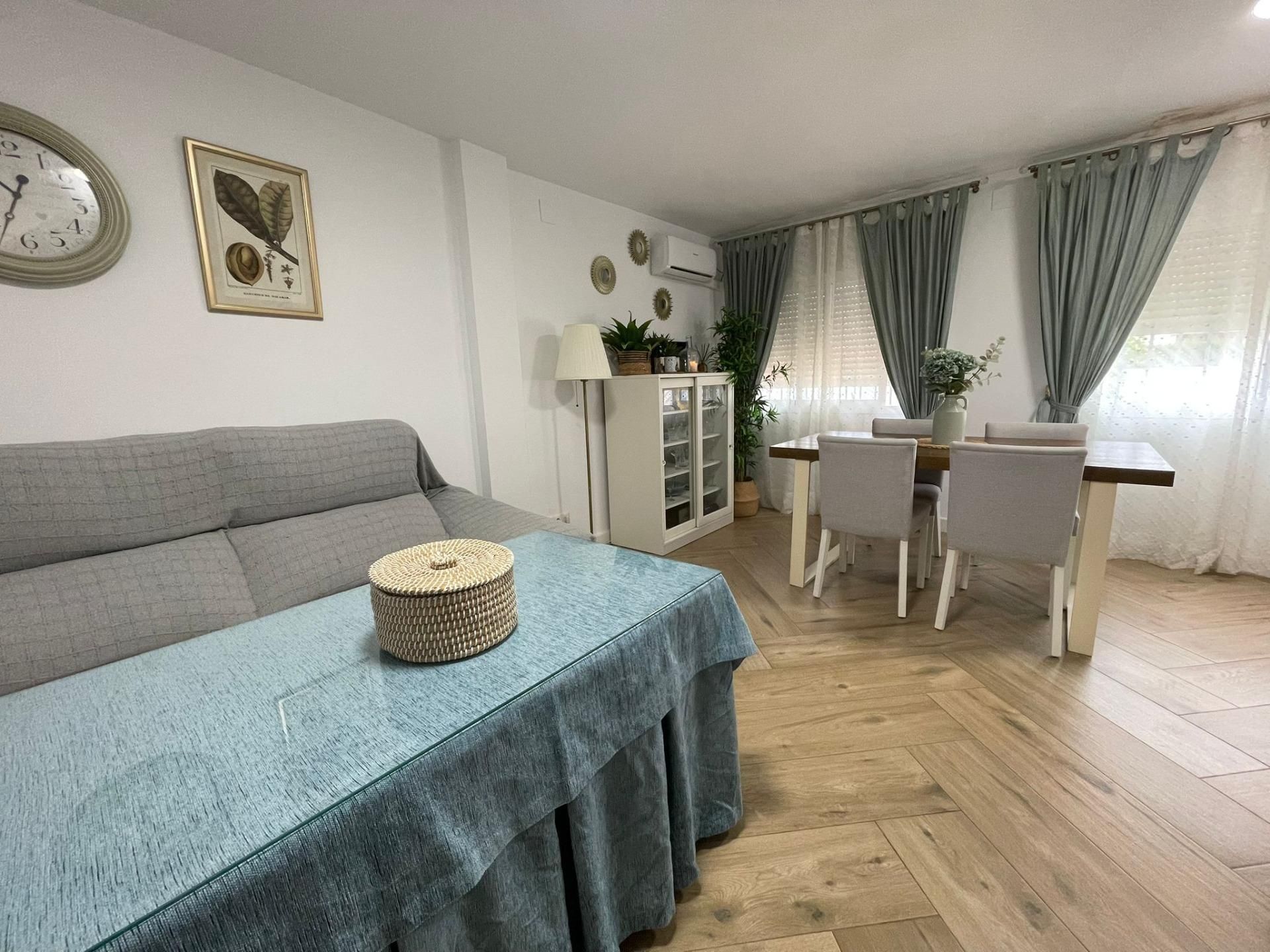 Dormitori de Casa adosada en venda en Villanueva del Ariscal