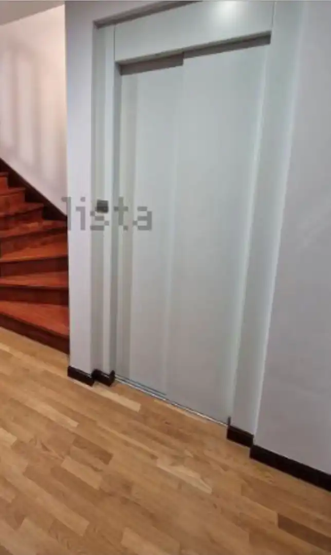 Vista exterior de Casa adosada en venta en Vigo  con Jardín privado, Parquet y Terraza